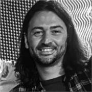 Insegnante di programmazione software, specializzato in linguaggi Java e Javascript